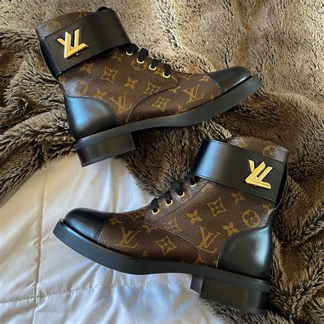 Products by Louis Vuitton: Wonderland Flat Ranger.